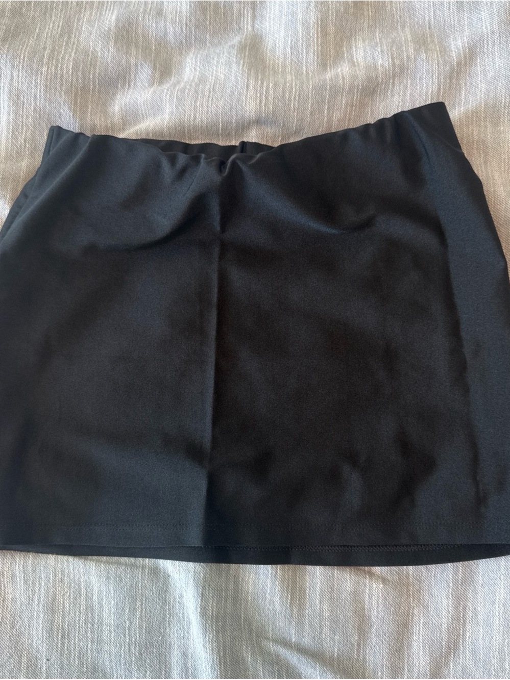 Sleek Black Mini Skirt - Modern Wardrobe Essential